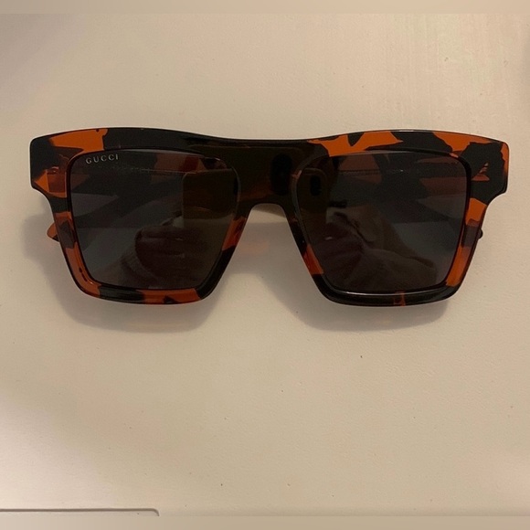 Gucci Sunglasses, New - Picture 1 of 1